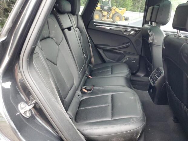 2018 PORSCHE MACAN full