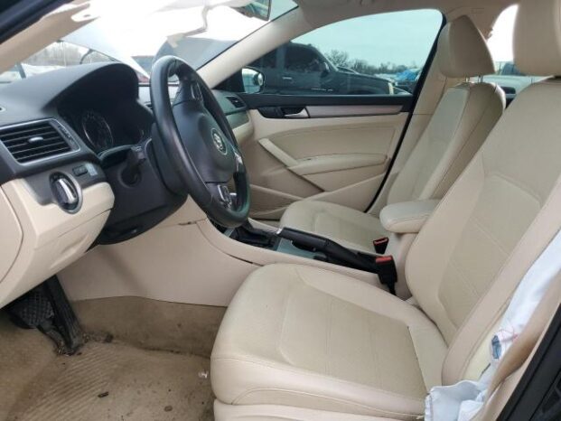 2014 VOLKSWAGEN PASSAT SE full