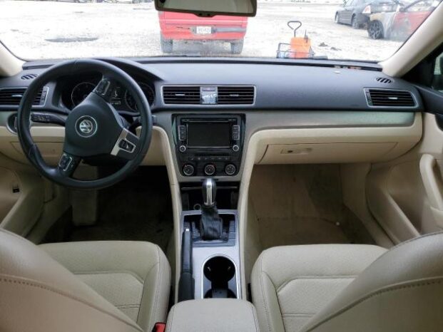 2014 VOLKSWAGEN PASSAT SE full